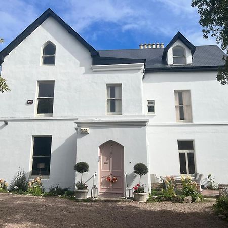 Lynwood House Bed and Breakfast Cobh Exteriör bild