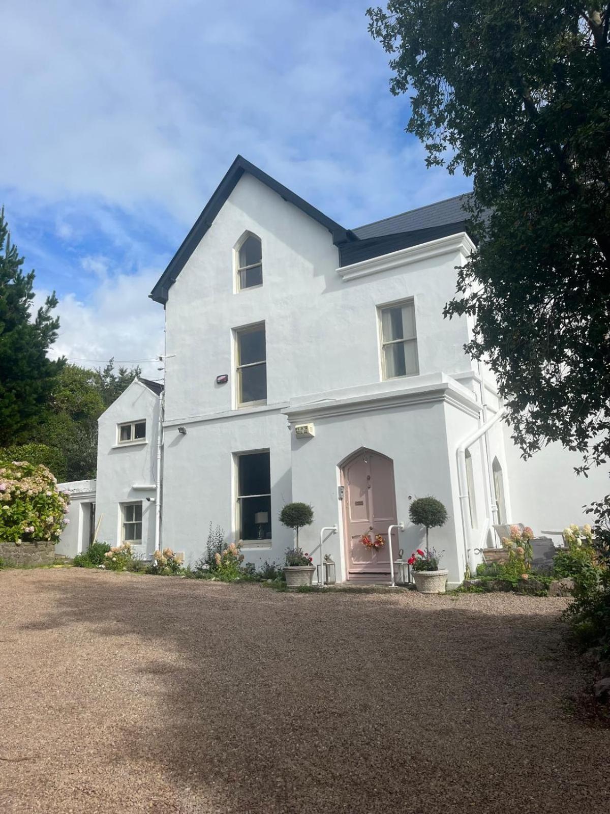 Lynwood House Bed and Breakfast Cobh Exteriör bild