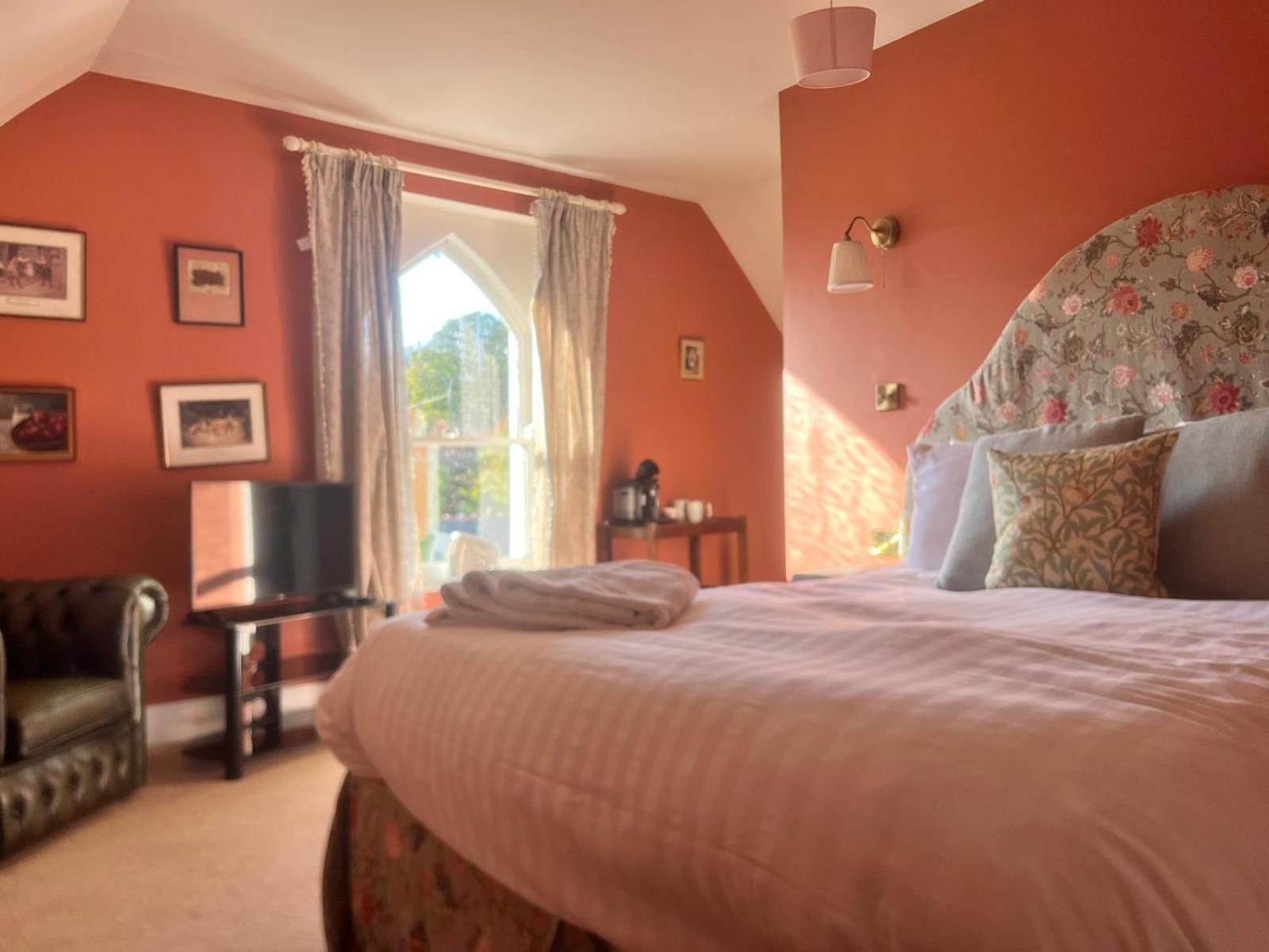 Lynwood House Bed and Breakfast Cobh Exteriör bild