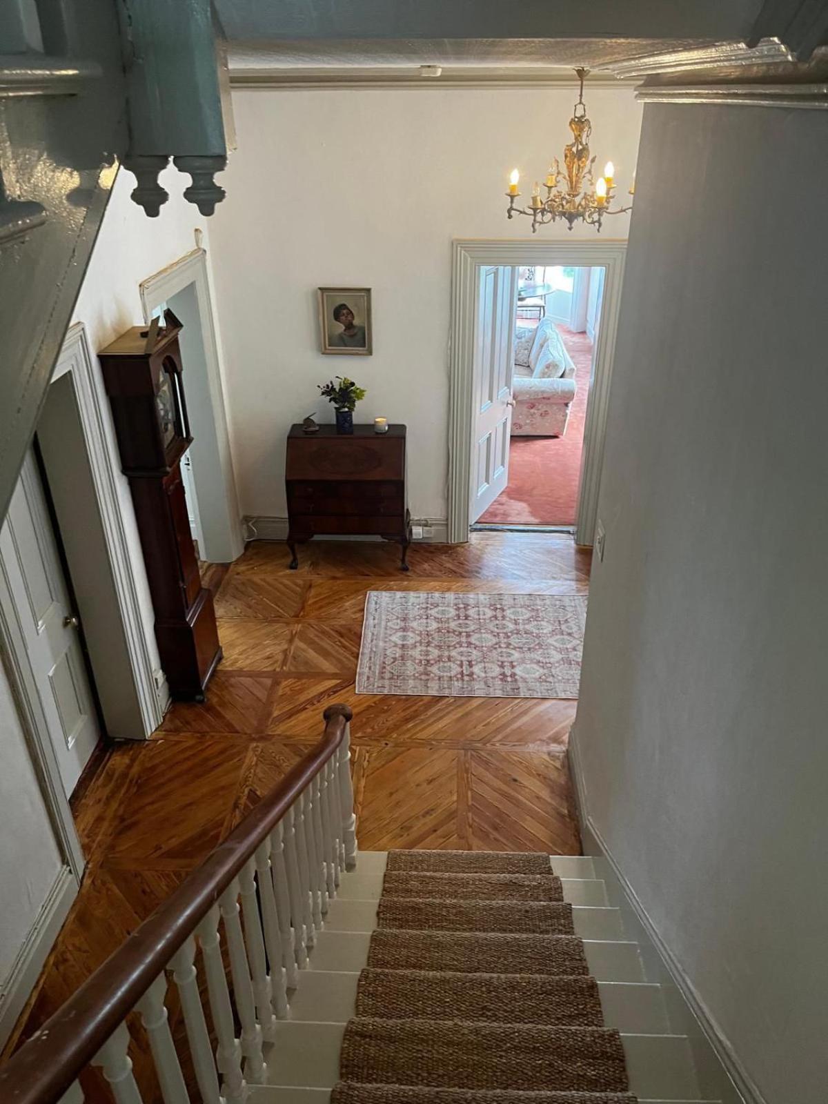 Lynwood House Bed and Breakfast Cobh Exteriör bild